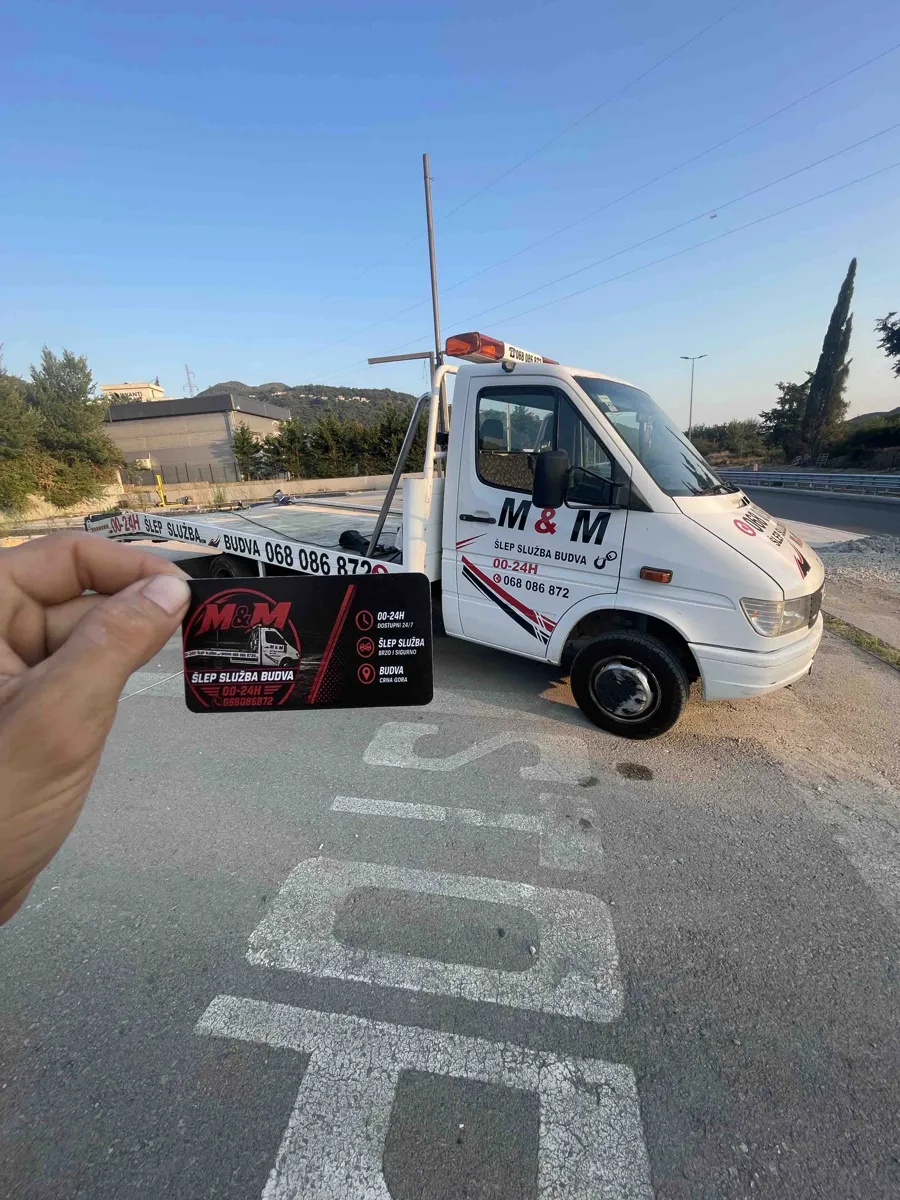 Vozilo i vizit kartica Auto šlep službe M&M Budva, 00-24h